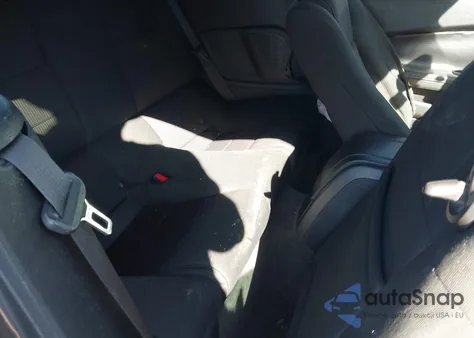 2014 Ford Mustang V6 из США, поврежденный, VIN 1ZVBP8EM2E5292790